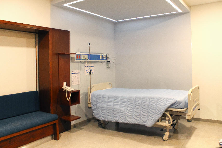 Habitación Suite Hospital San Francisco cama